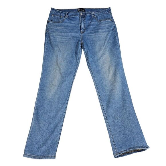 GAP Denim - Gap Women's Denim Girlfriend Jeans Size 31 Stretchy Preppy Beach Vacation